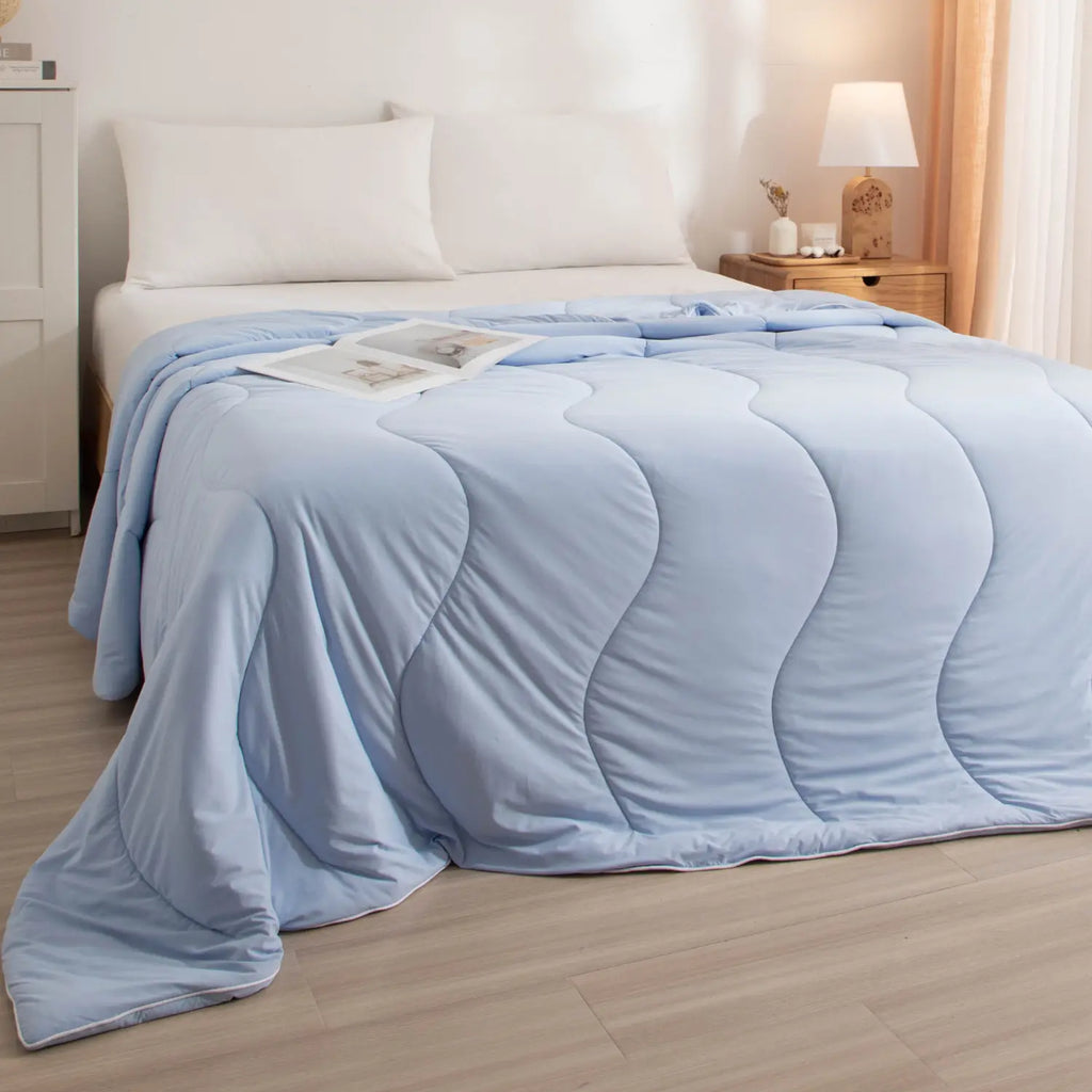 CGK | Coolcloud Comforter - Cooling Comforter for Hot Sleepers - Summer Comforter with Dual-Sided Cool Tech - Soft, Breathable Cold Blanket for Sleeping
